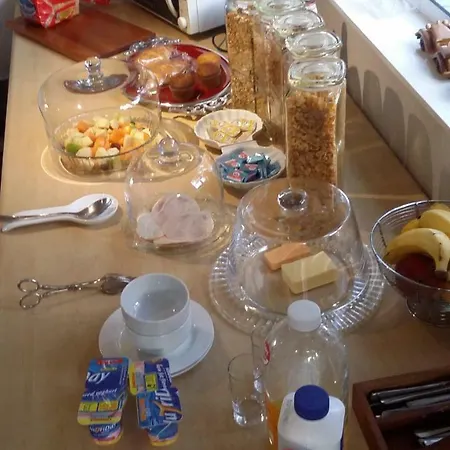 Strathavon Bed And Breakfast-3